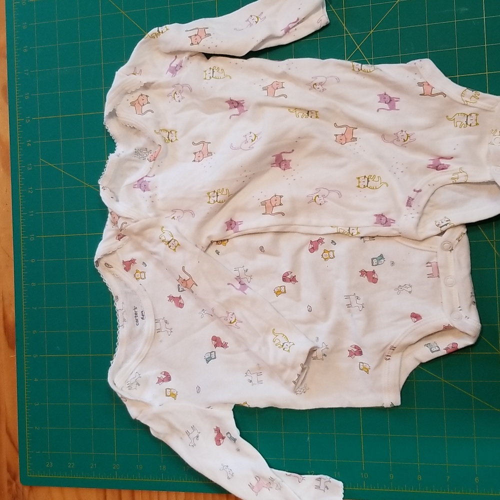 5/$20 Carter's 2 Bundle 6 Month Cat + Forest Animals Long Sleeve Onesies